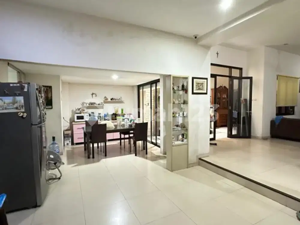 Dijual Rumah Taman Buaran Indah tersedia 2Unit Rumah Berdampingan