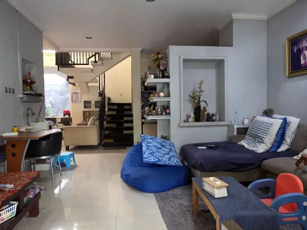 Jual rumah strategis dalam komplek Ranco Indah Tanjung Barat.