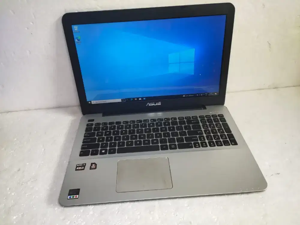 B1582 Laptop Asus X555Q amd a10-9600P Ram 8GB ssd 128GB Siap pakai