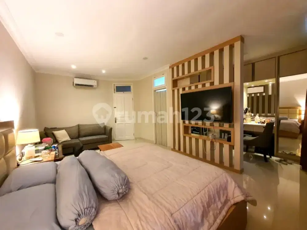 Best Deal! Rumah Keluarga Besar, LT 108 | LB 124, Langsung Huni