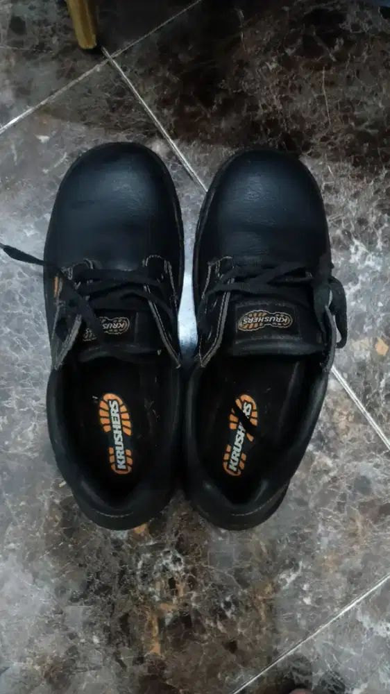 Sepatu Safety Krushers Baru