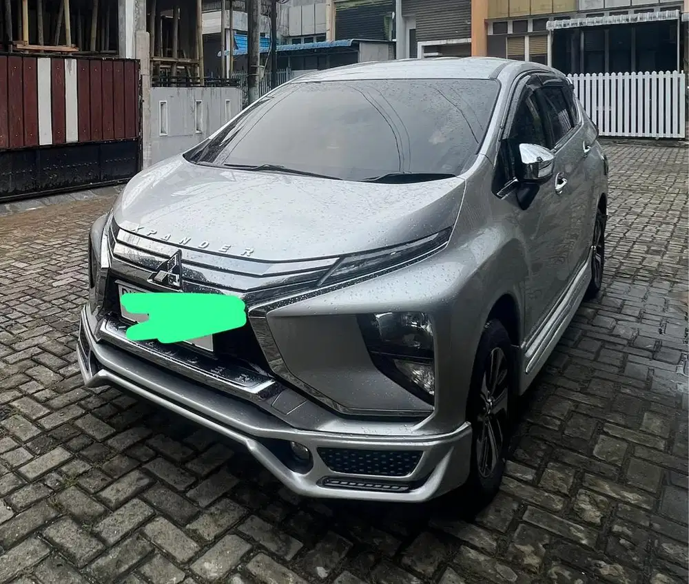 Xpander Ultimate Silver 2018