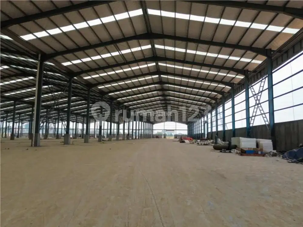 Gudang 3.300 M² Siap Pakai, Cuma 1,5 KM Dari Tol Cikande!