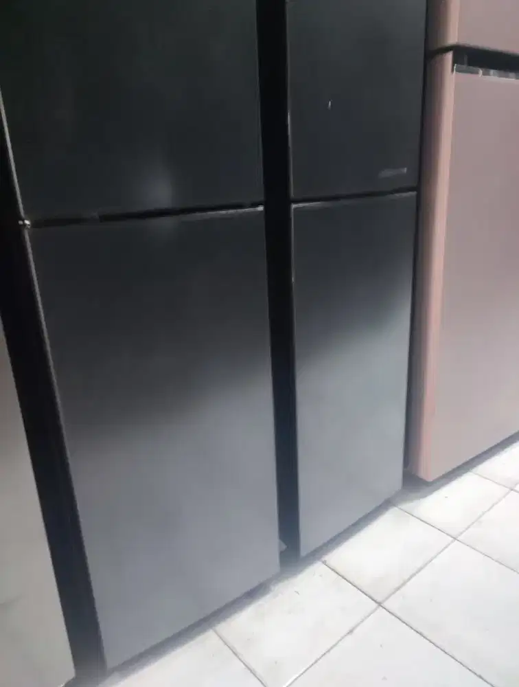KULKAS 4 PINTU AQUA AQR-IG525AM