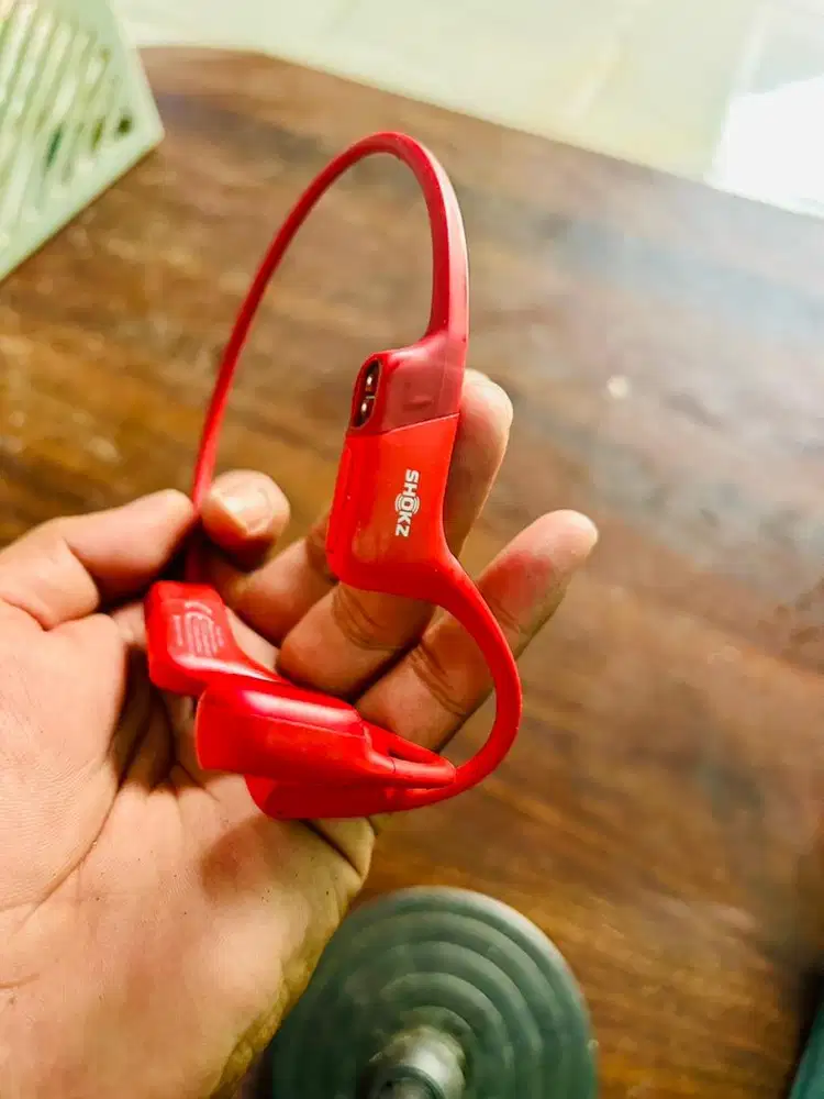 Shokz OpenRun air 2 in Red, SWireless Bone Conduction Headphone