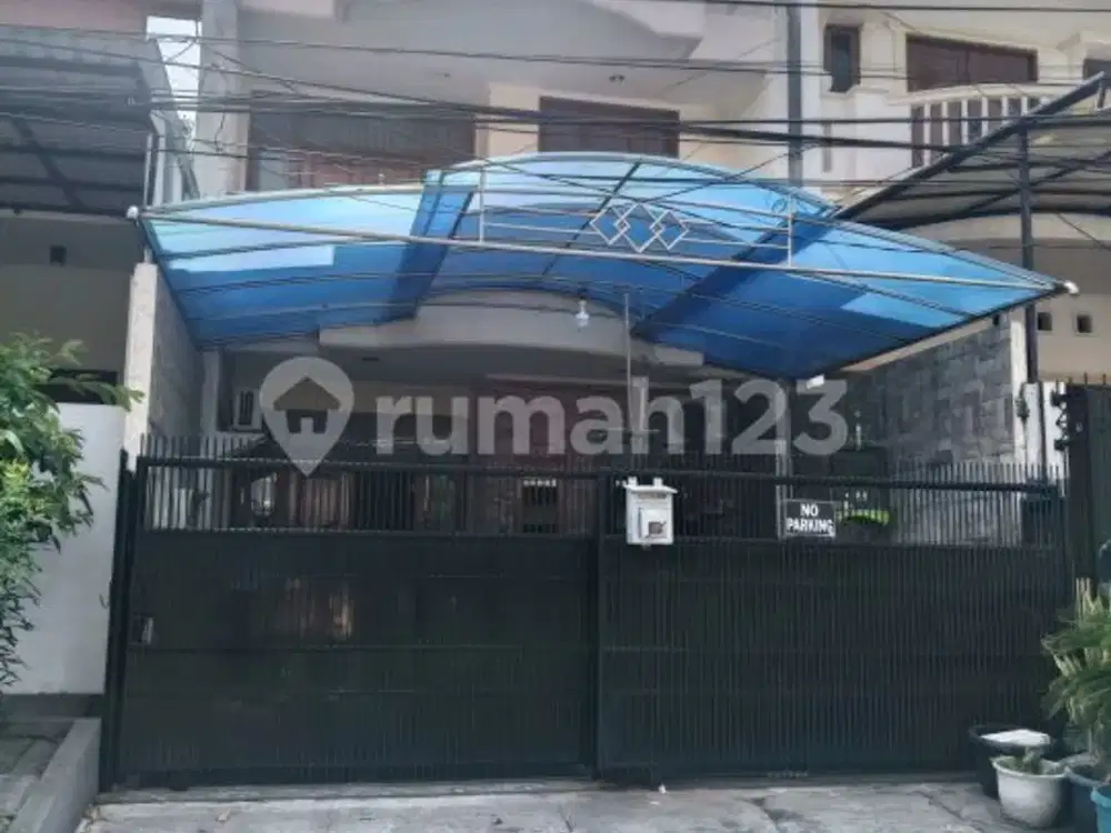 Rumah Jual Kelapa Gading Bangunan Layak Huni Lokasi Strategis Pinggir Jalan Raya Rumah 2.5 Lantai Jalanan Lebar