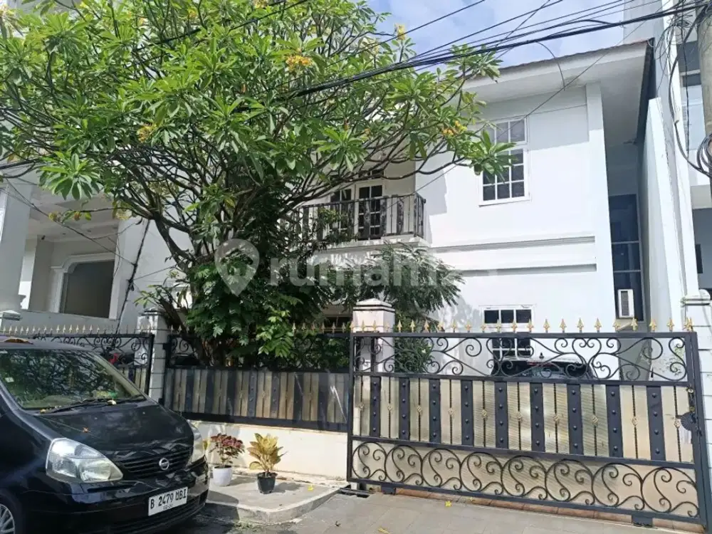 Rumah Cluster Kelapa Gading Jakarta Utara. 2 Lantai