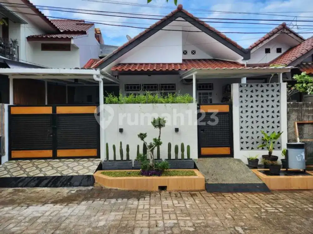 Rumah 1,5 Lantai Semi Furnished di Villa Pamulang