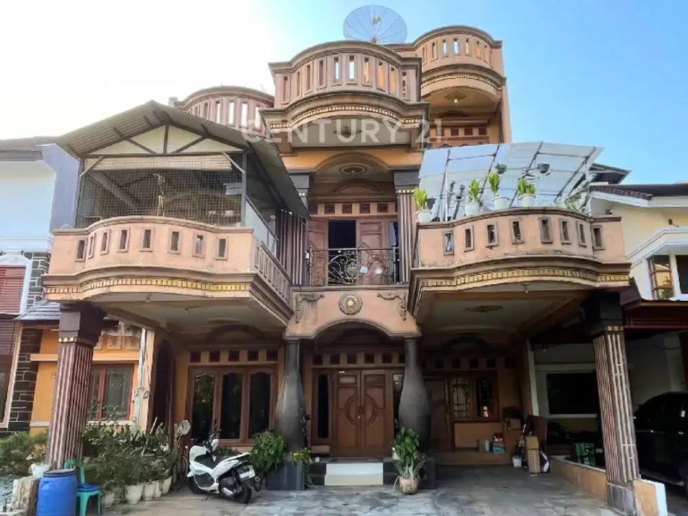 Rumah Unik Bergaya Eropa Di Kawasan Modern Grand Wisata Bekasi