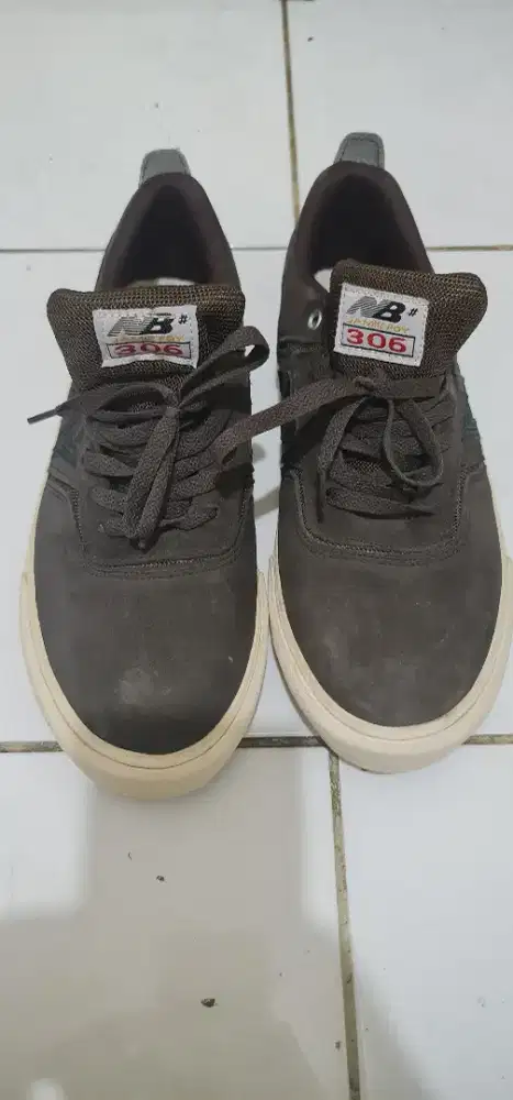 Sepatu NB Size 43