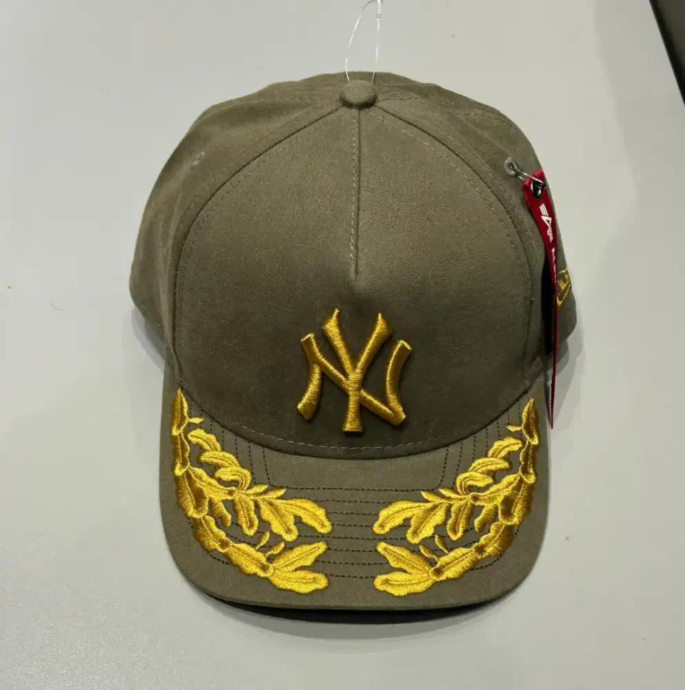 Topi new era alpha industries original baru