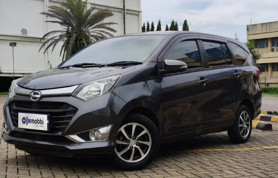 Angs 98 Rb Daihatsu Sigra 1.2 R Bensin-AT Abu 2018