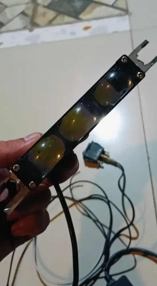 Lampu tembak 3 mata