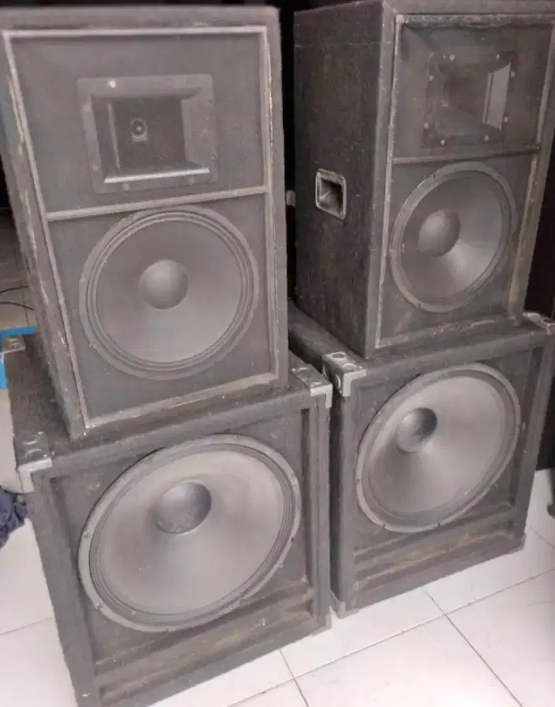 Speaker 18 inci + speaker 12 inch