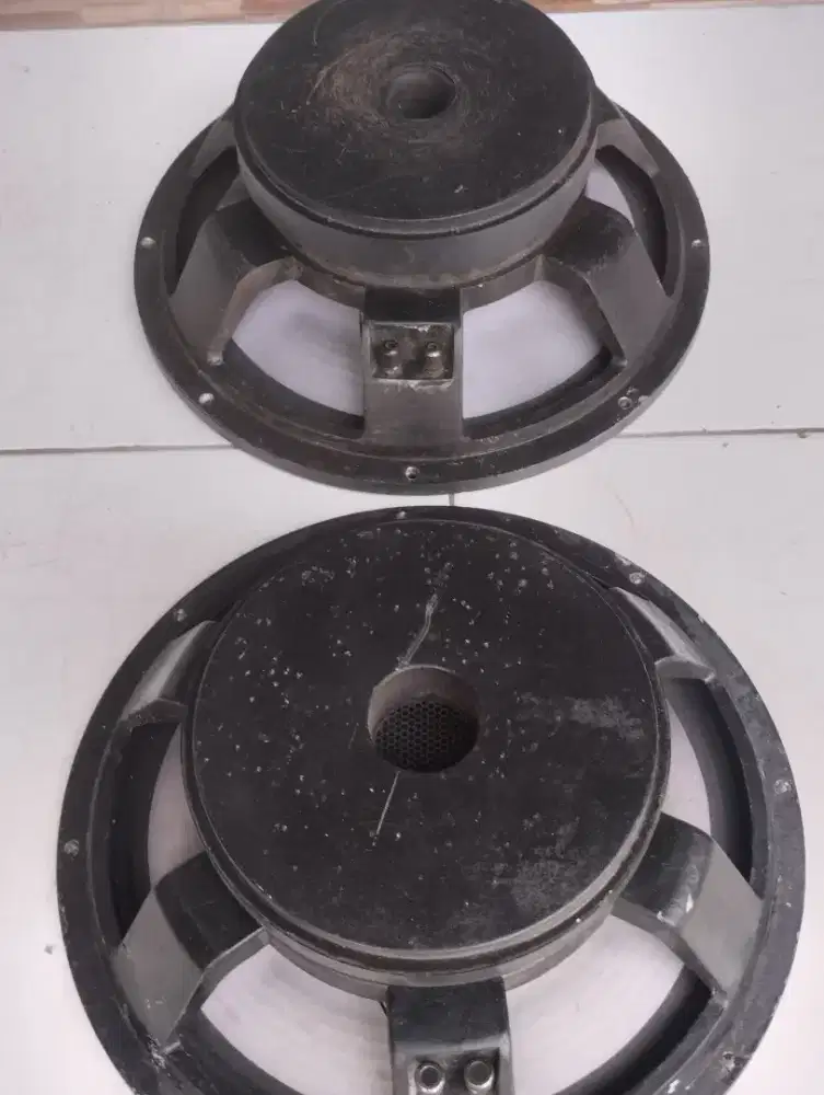 Speaker 15 inch sepasang Merk acr premier