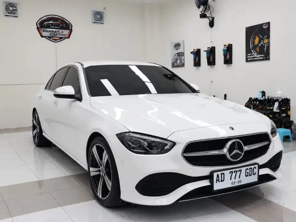 Mercedes C200 2024 white rare colour