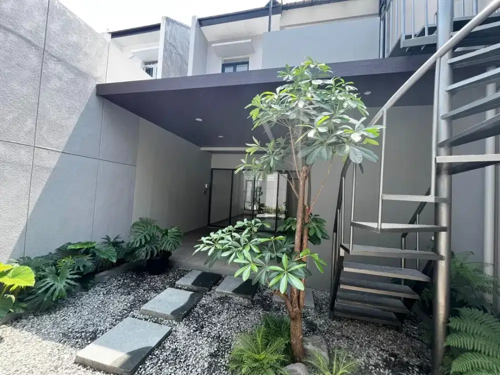 Rumah Minimalis 2 Lantai di Taman Kopo Indah TKI V