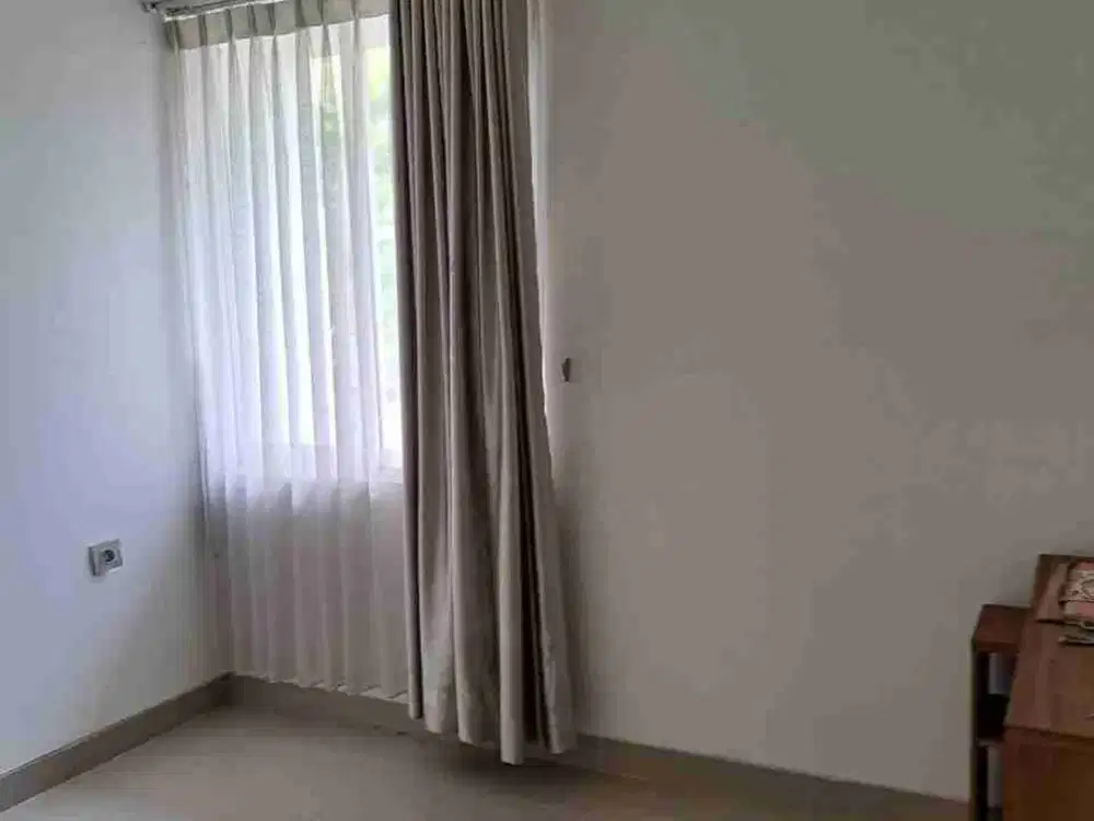 Rumah Cluster Tesla Summarecon Gading Serpong Semi Furnished