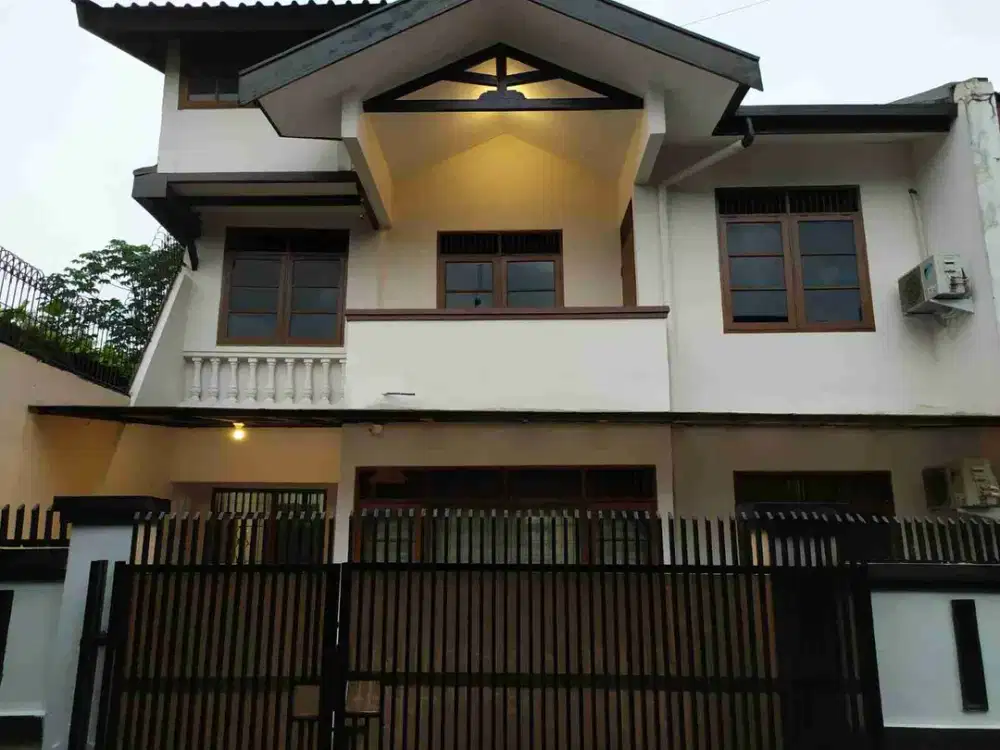Dijual murah rumah 2 Lt di baranangsiang dekat terminal baranangsiang