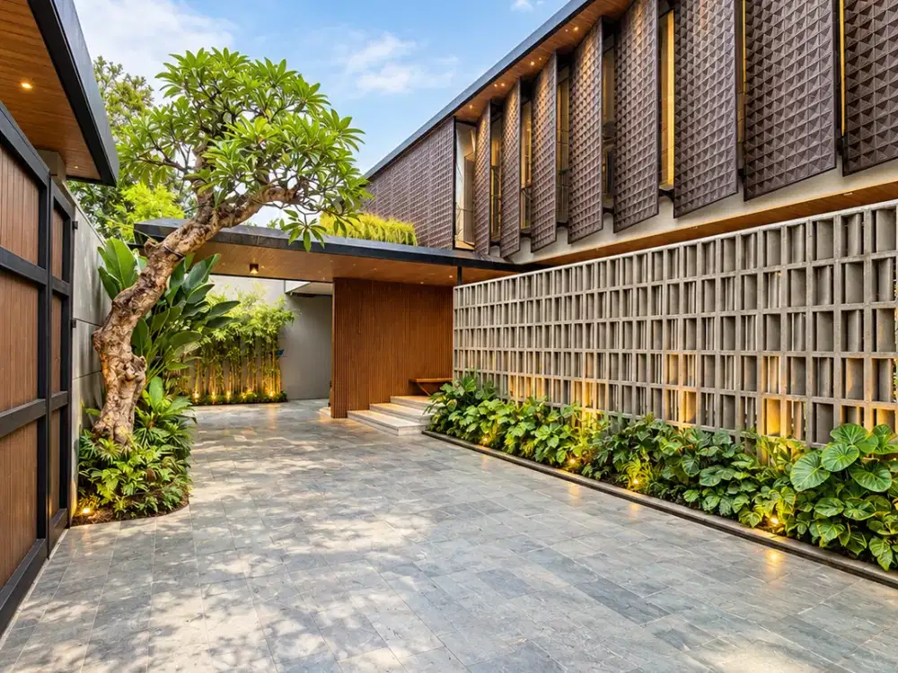 Dijual Rumah Mewah Modern Tropical di Joglo Jakarta Barat, Private Pool, Full Furnished