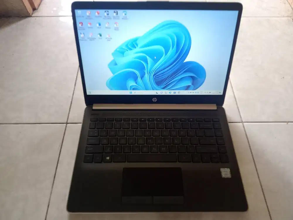 hp14s / Core i3 Gen-8 / nVME 128Gb & HD 500Gb / 8Gb / 3 Jam
