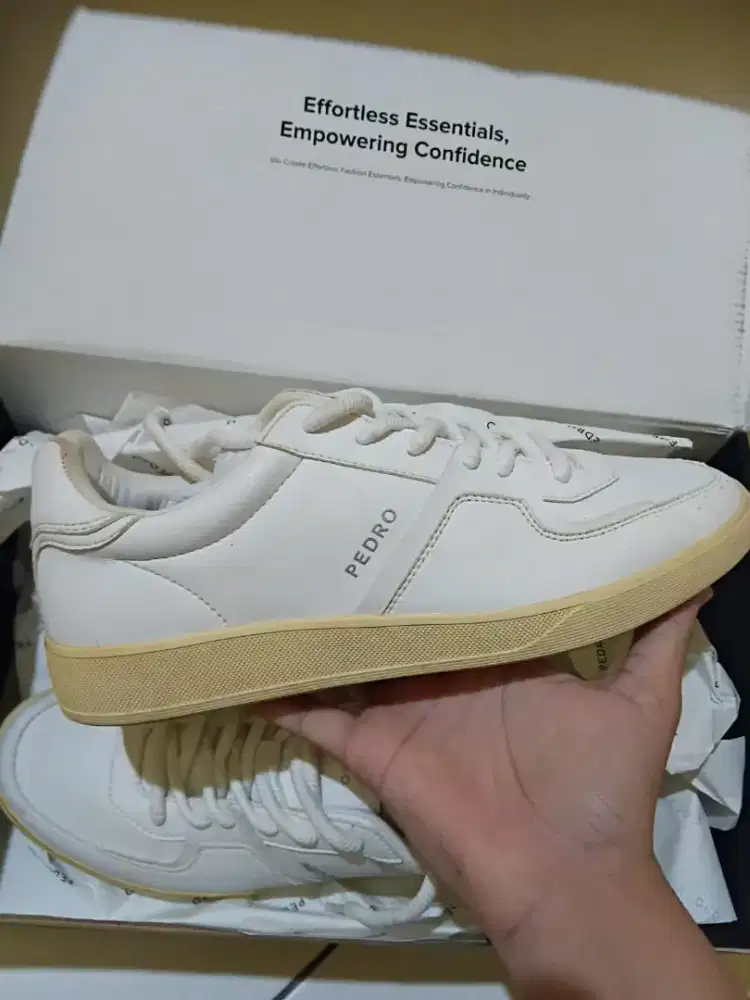Sepatu fedro putih original