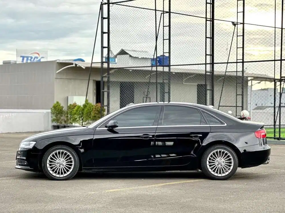 Audi A4 2012 Bensin