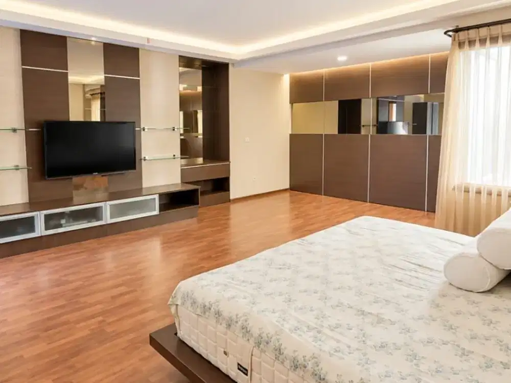 Rumah Bale Pakuan Ciumbuleuit Jual / Sewa