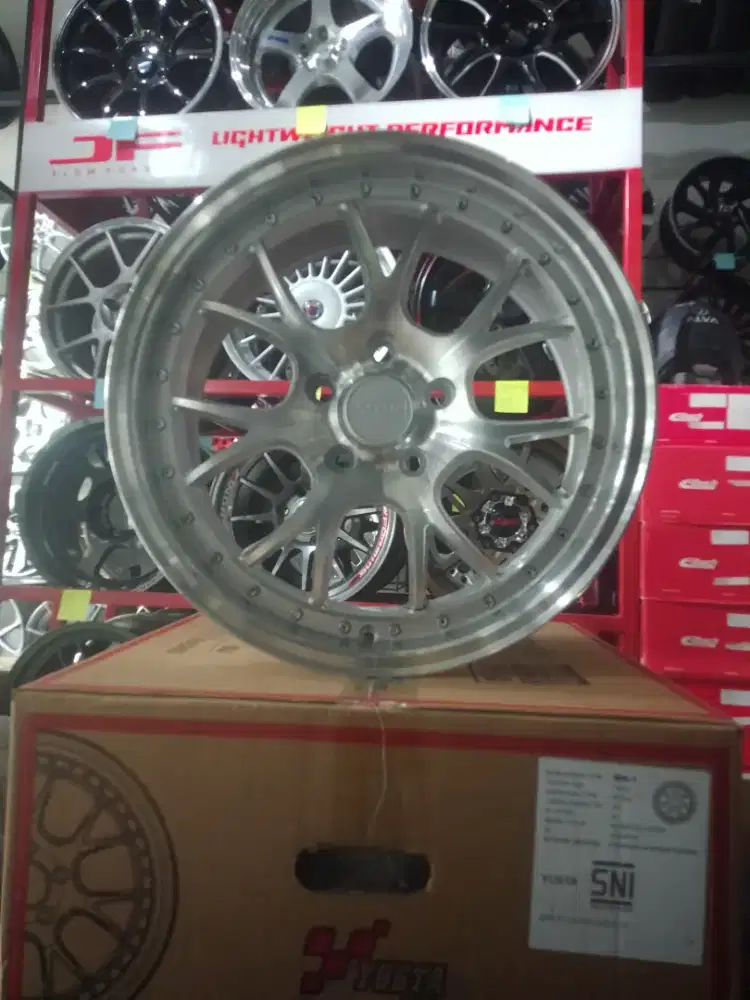 Velg ssr ms3 r17 5x114 lbr8 et42