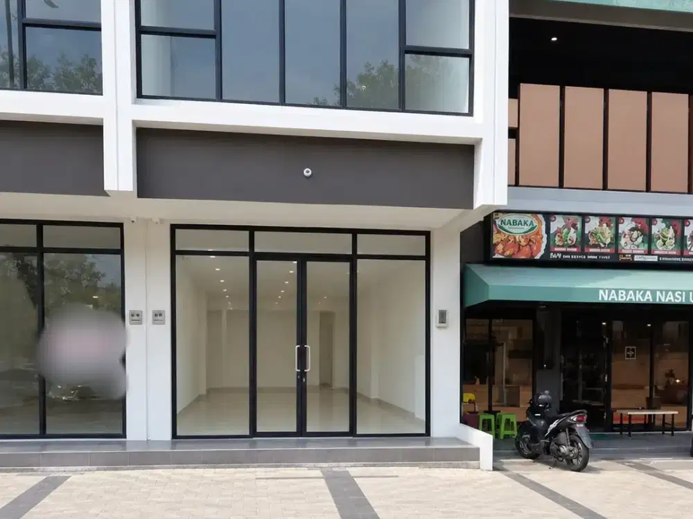 Ruko Sorrento East Hadap Jalan Raya