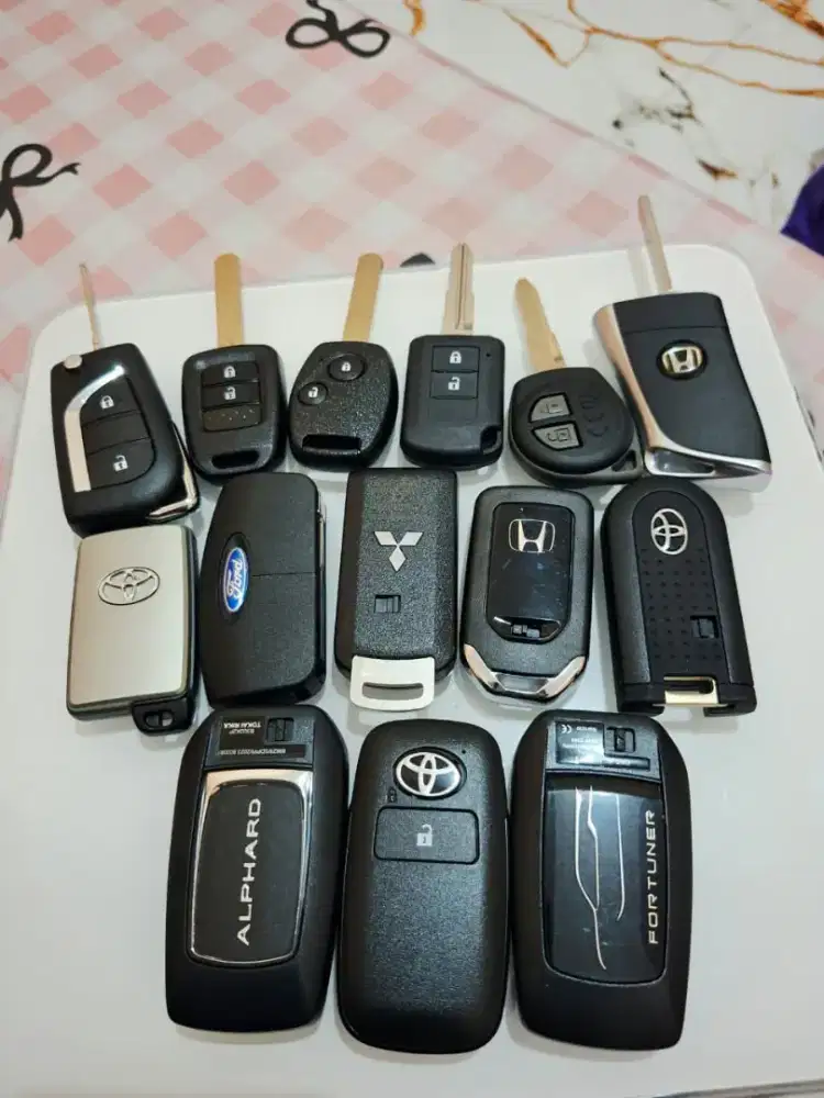 DUPLIKAT KUNCI MOTOR DAN MOBIL