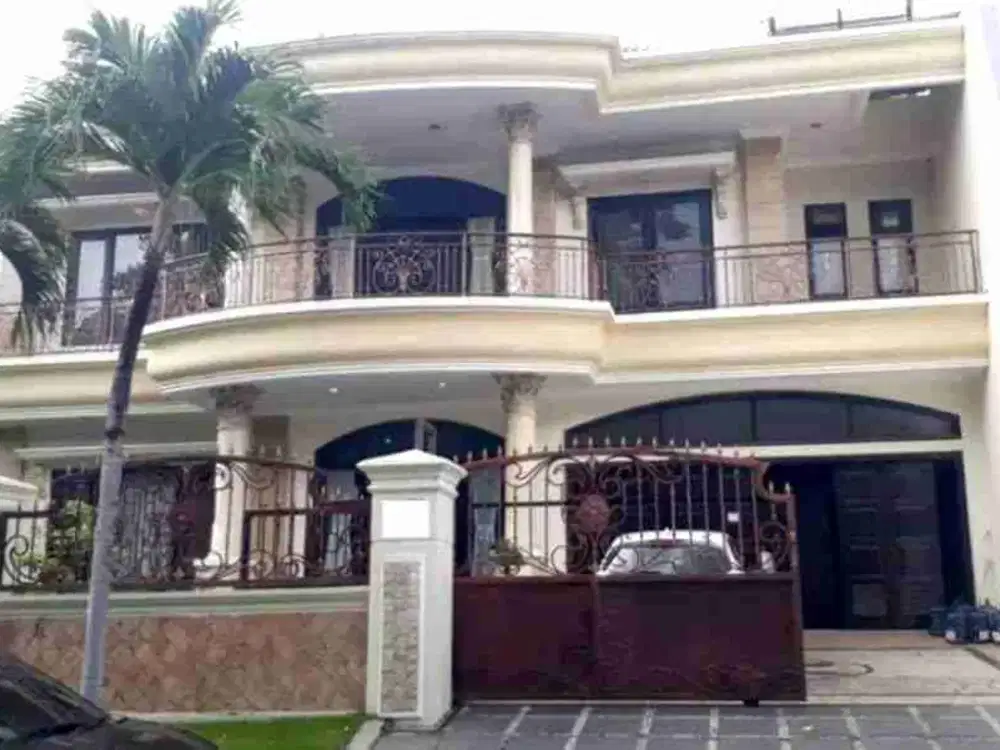 Rumah siap huni Pakuwon city model classic dekat Pakuwon city mall