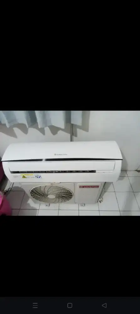 AC second Ariston 1/2 pk