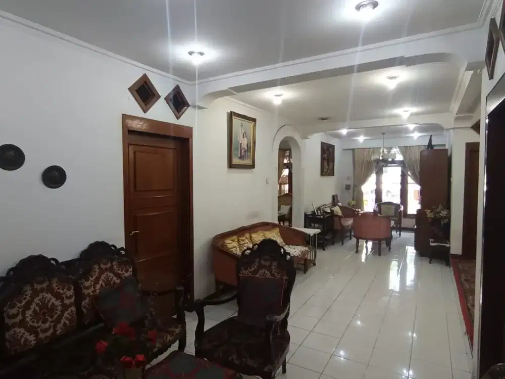 Dijual Rumah di Pasteur Suriasumantri Rp 20.000.000.000