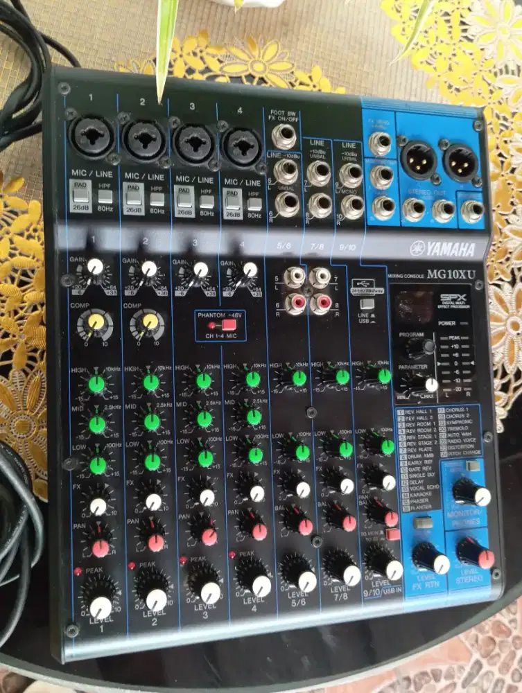 Mixer yamaha mg10xu original
