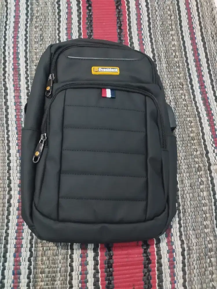 Tas Selempang President Chest Bag 994-26