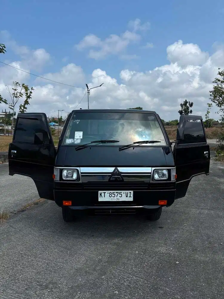 Mitsubishi L300 2025 Diesel
