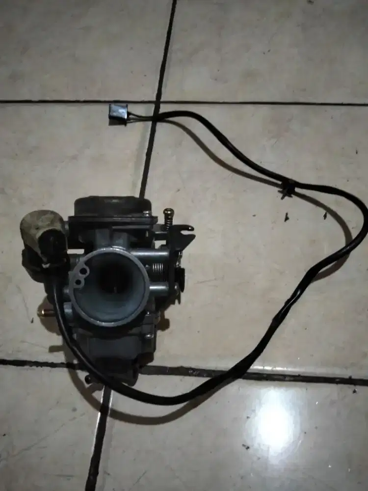 Jual karburator ori copotan motor Honda beat karbu tinggal pasang.