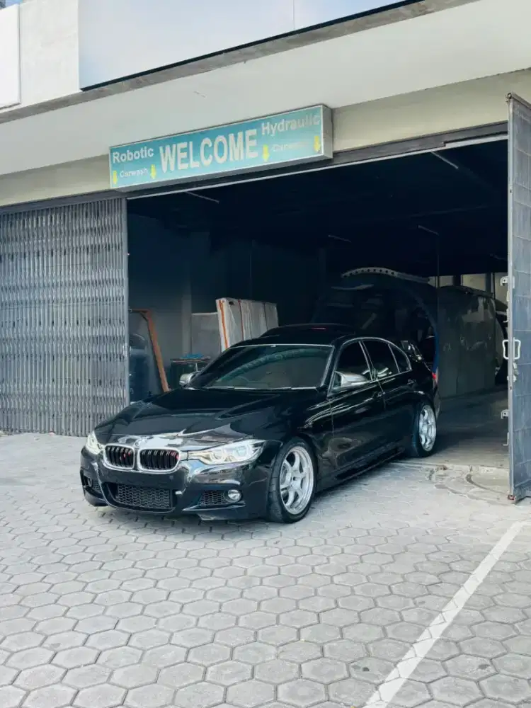 BMW 320i Luxury LCI 2019 F30 B48
