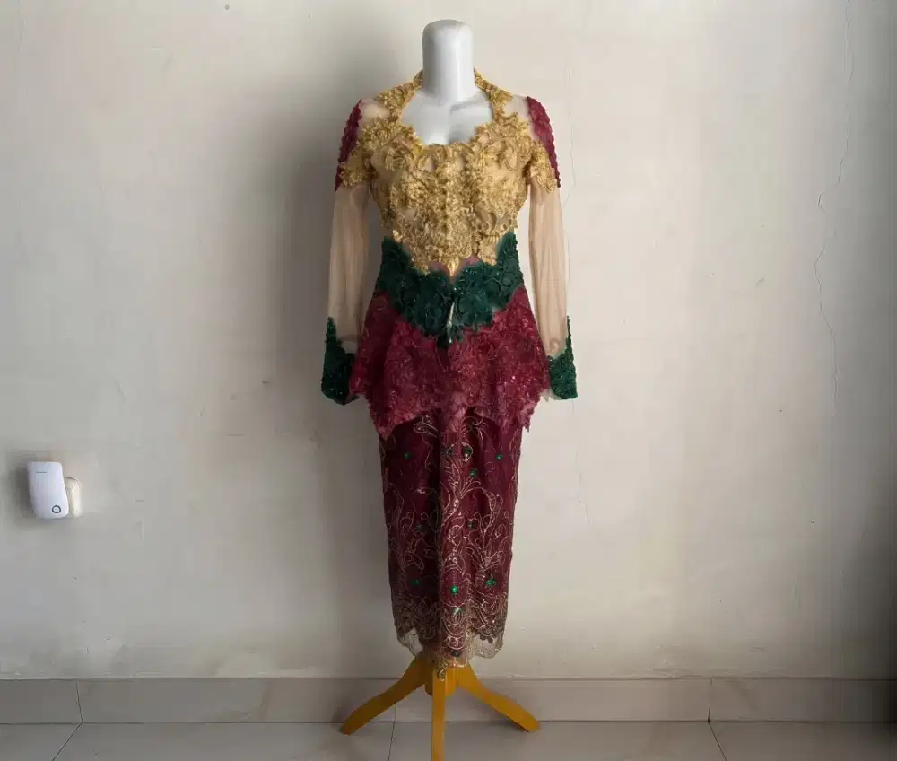 Kebaya Payet Size M