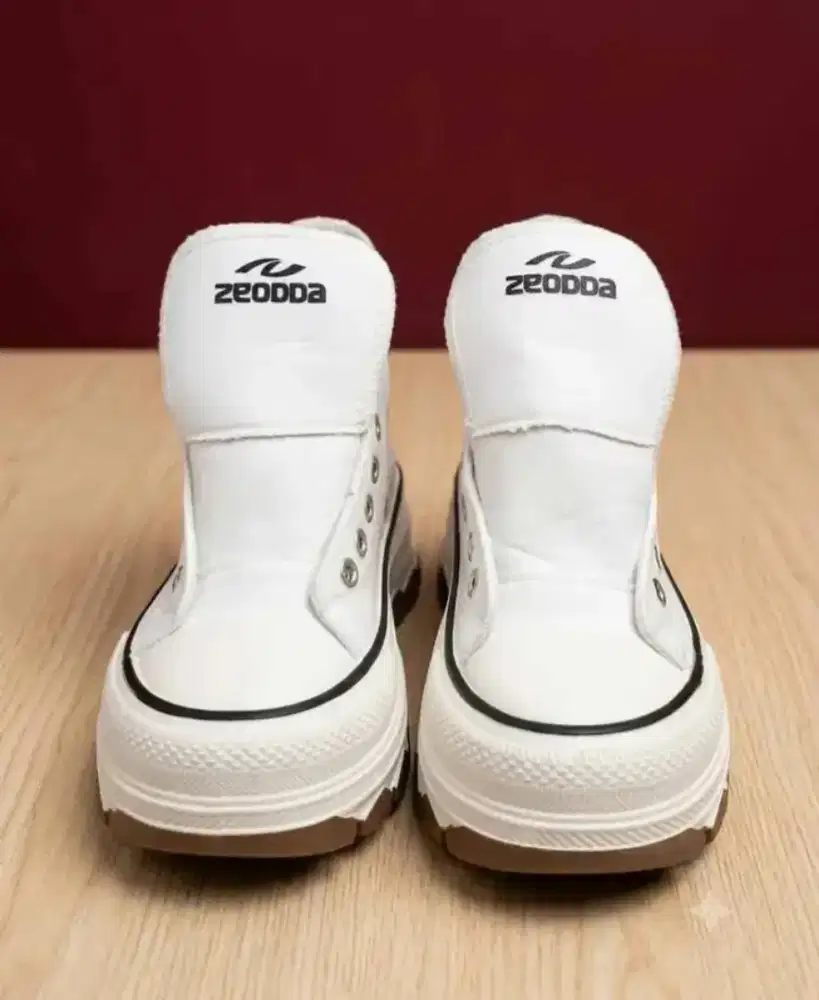 Sepatu Zeodda 37