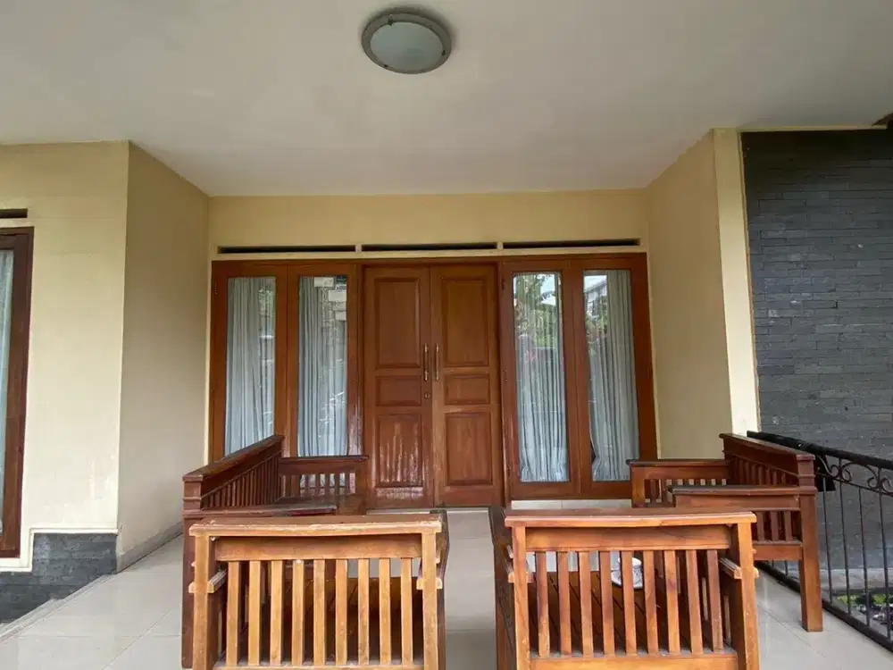 Dijual rumah di Cigadung Bandung