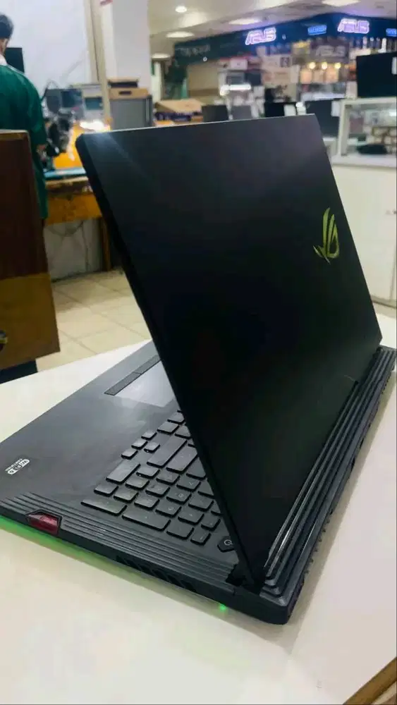 LAPTOP GAMING ASUS ROG