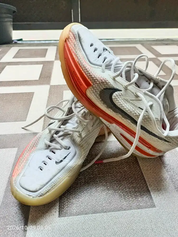 Sepatu basket nike GT airzoom