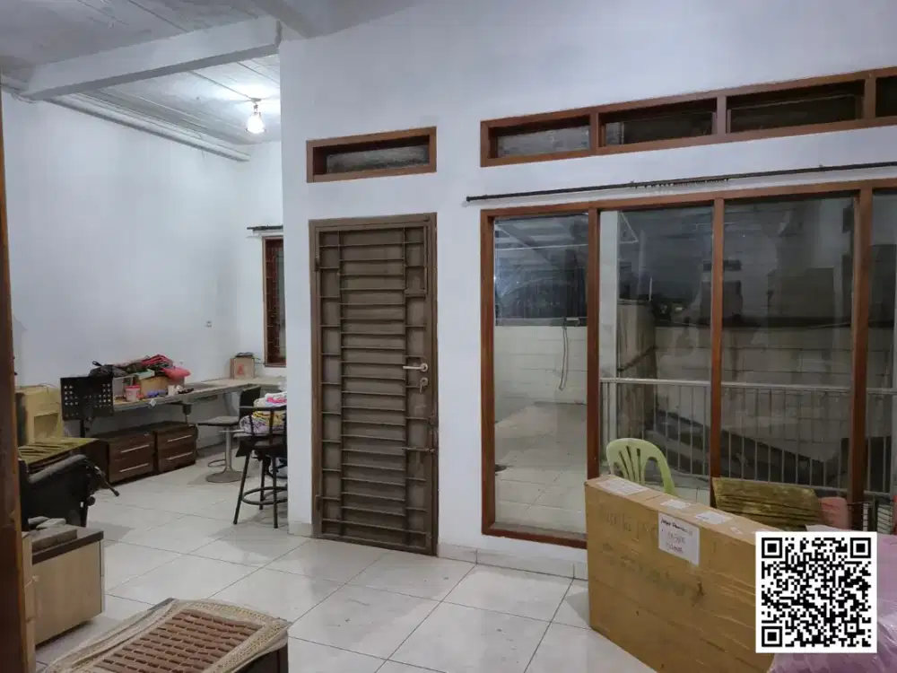 For sale Rumah 3 lantai di Kurdi