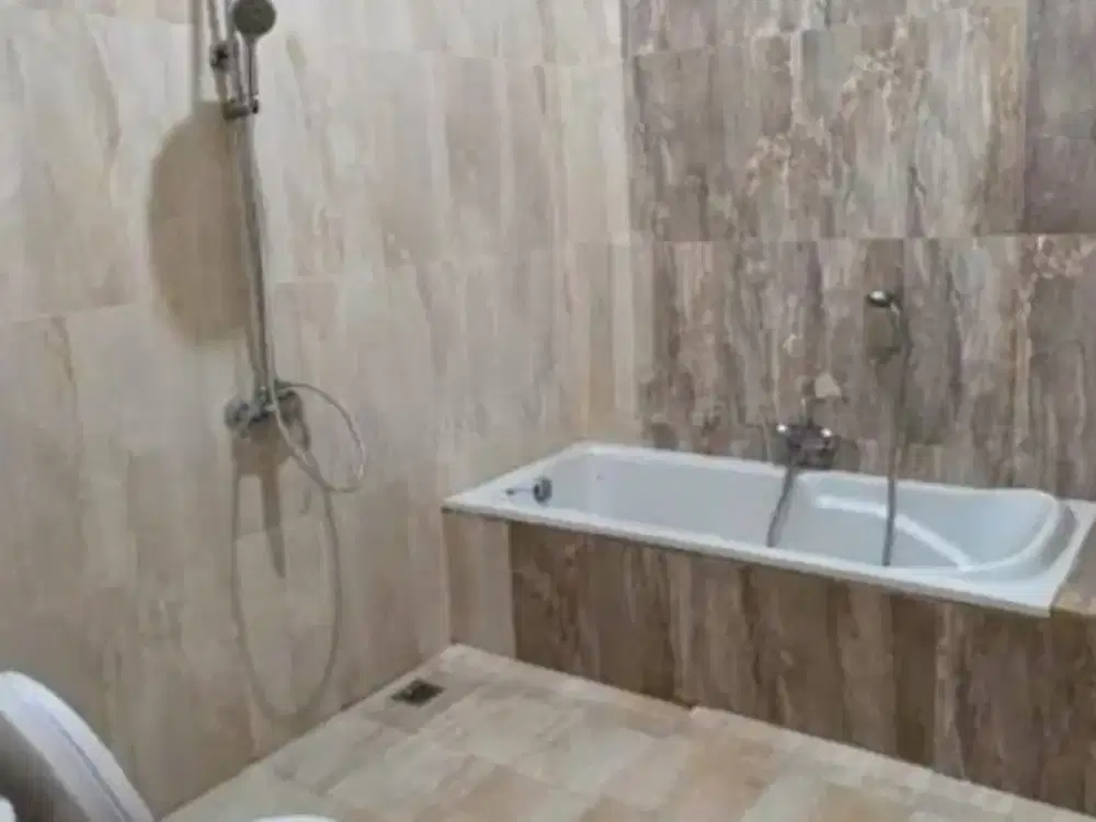 Jual Rumah Mewah Baru, Cakep dan Luas di Komplek Arcamanik Bandung