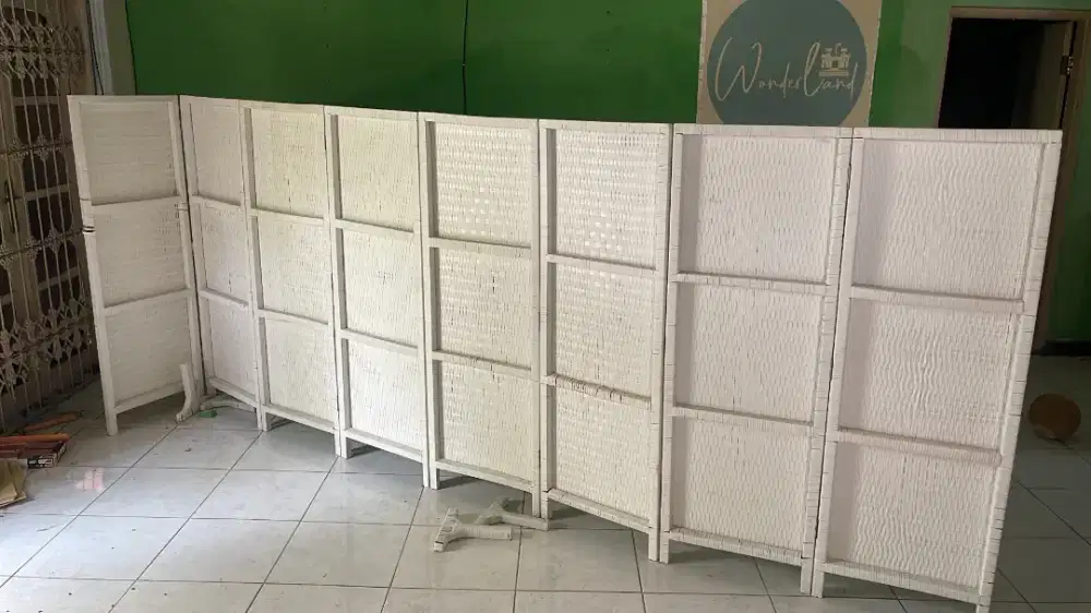 sketsel ruangan 8 baris