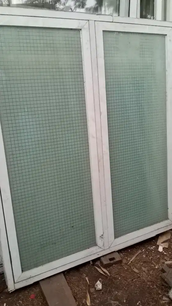 Jendela aluminium single 145x165