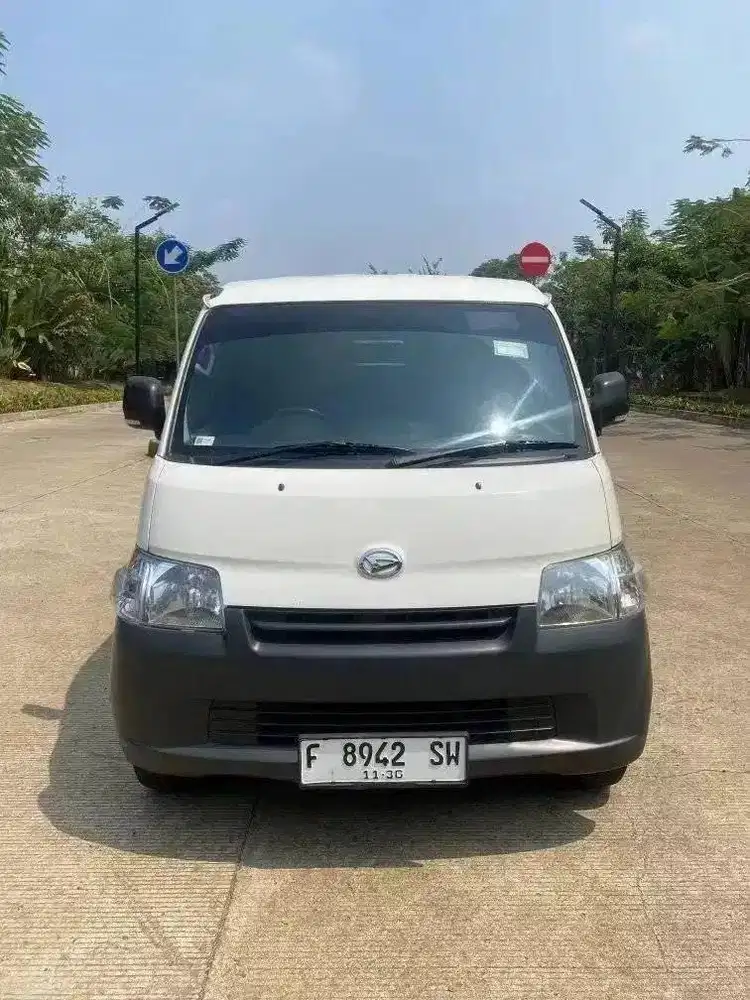 Cari Mobil Operasional? Daihatsu Gran Max Blind Van 2020