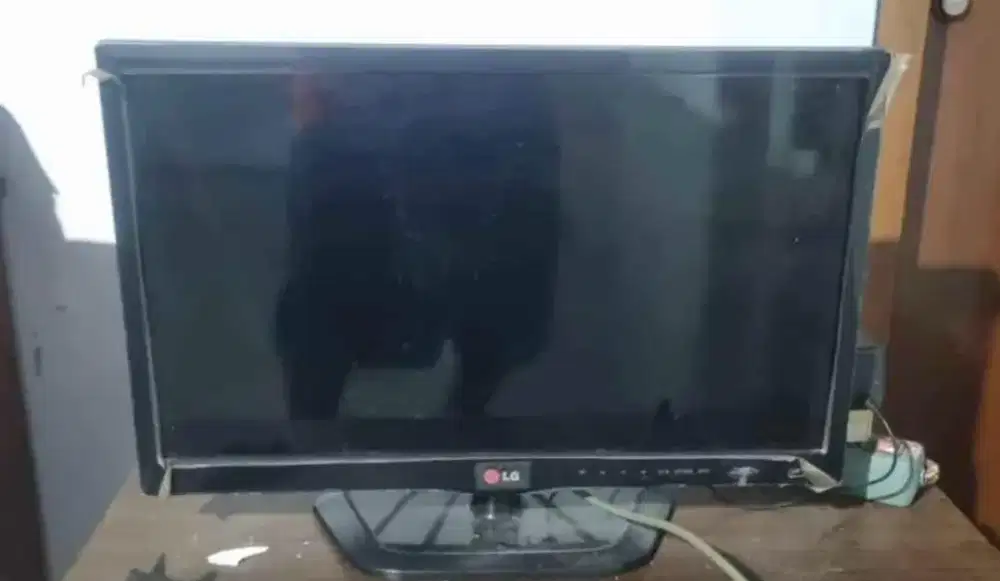 JUAL TV LG 22 INCH